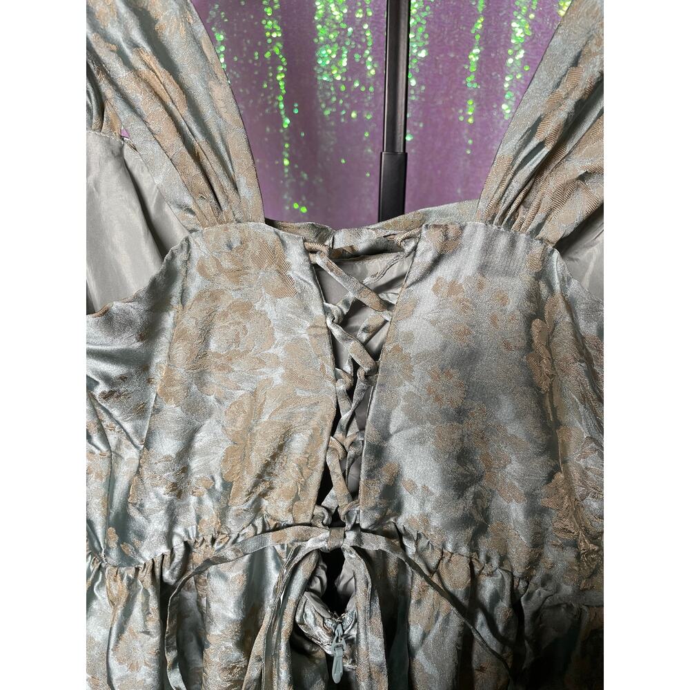 Elegant Blue-Green Brocade Maxi Dress with Square Neck - Picture 8 of 13